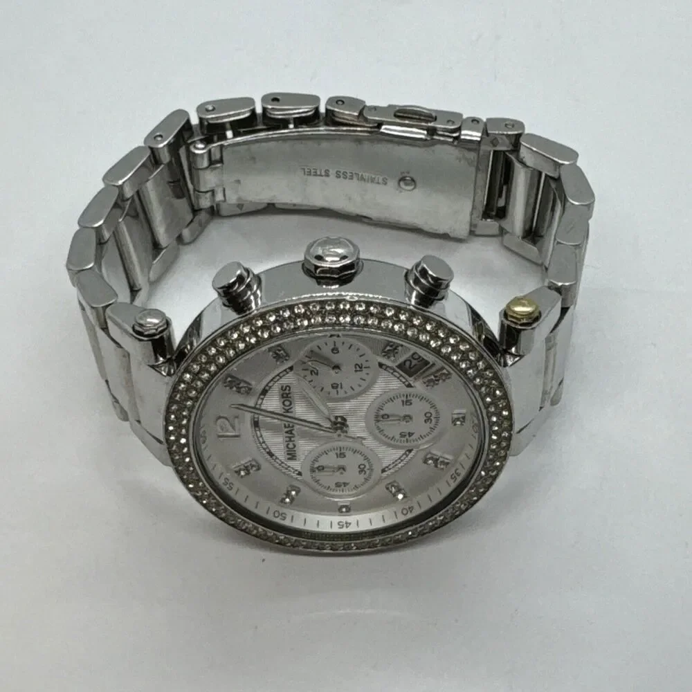 Michael Kors MK5353 Women Silver Stainless Steel Analog Dial Wrist Watch JNA397